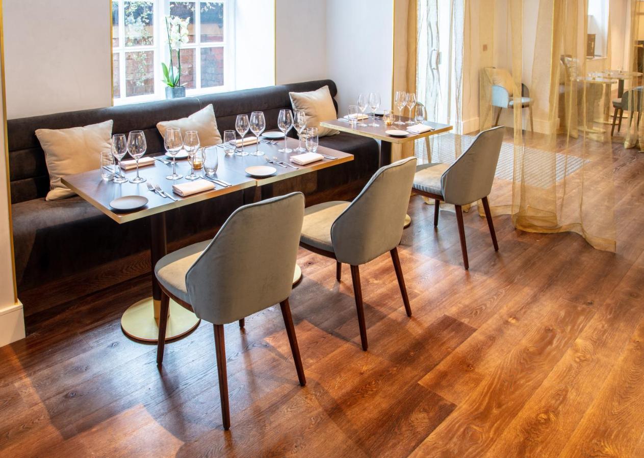 The Roseate Reading Hotell Exteriör bild Interior of the restaurant
